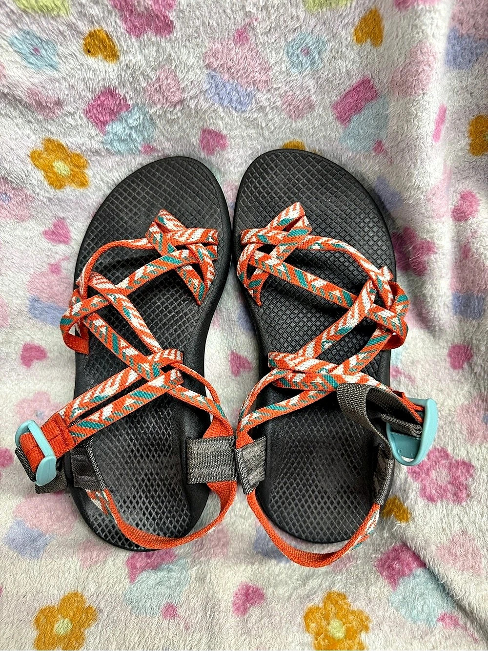 Chaco Z/1 Classic Sandals Womens Sport Sandals in Black & Orange
